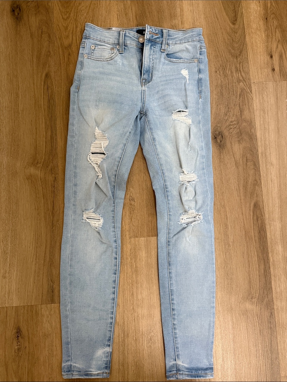 Aeropostale Light Wash Distressed Skinny Jeans